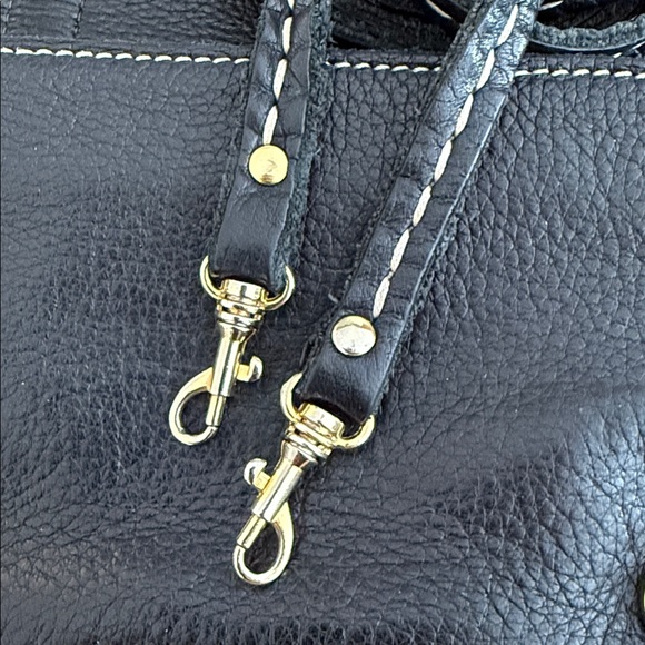 Roots Black Leather Shoulder Bag - Picture 12 of 13